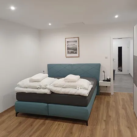 Appartement Ferienapartment Zur Linde Top2 *